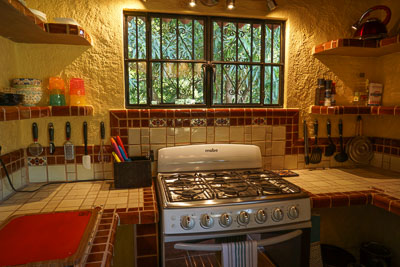 photo of kitchen