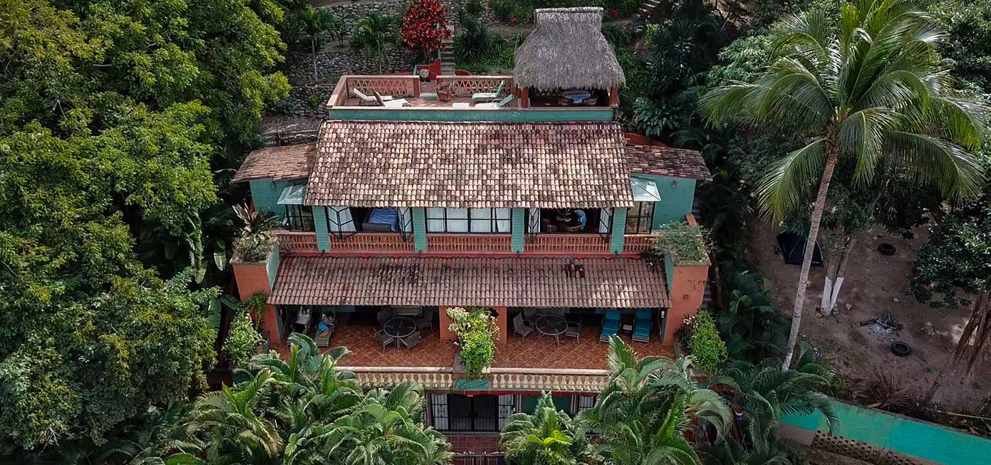 Street view of Villa Iguana Verde Sayulita